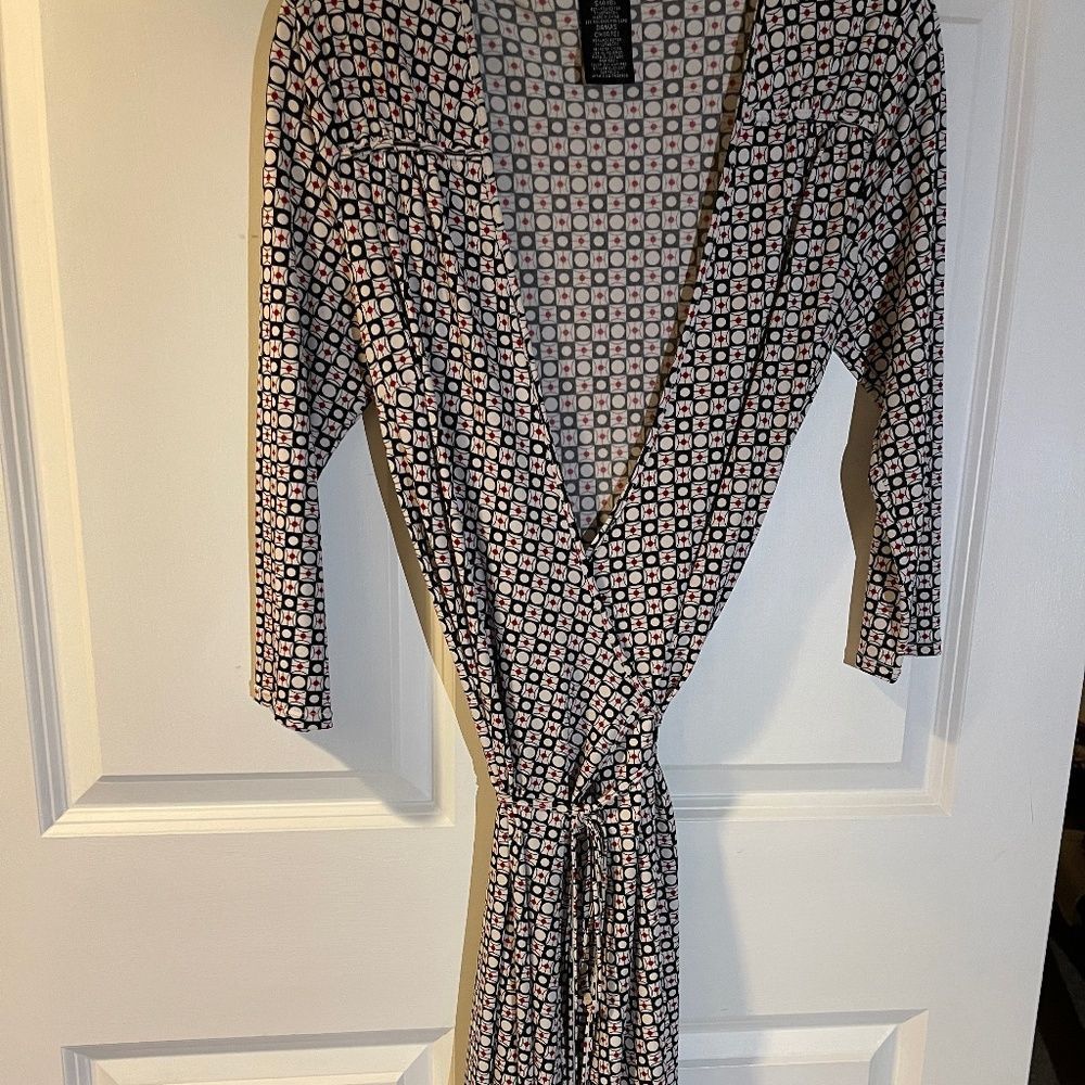 Pattern wrap dress size small